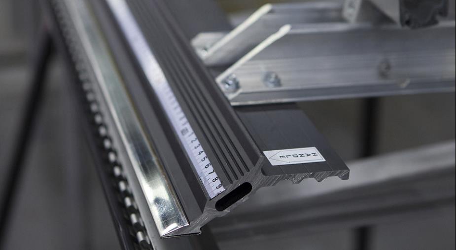 Мобильный непроходной листогиб STALEX MAX 20 3,2 метра